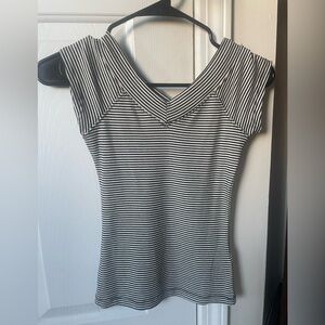 BDG urban outfitters striped small V neck tee